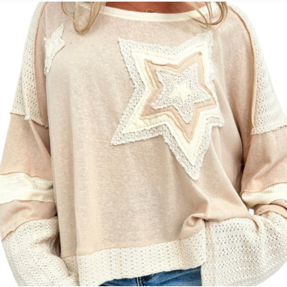 POL Star Patchwork Cropped Knit Long Sleeve Sweater Ivory & Beige, Size small‎